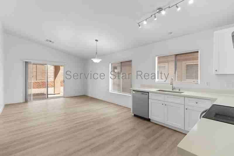 22010 W Solano Dr - Photo 7 of 25