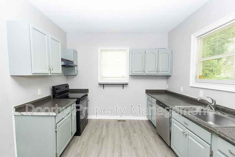 2009 Camden St - Photo 2 of 20