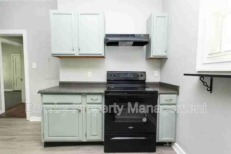 2009 Camden St - Photo 4 of 20