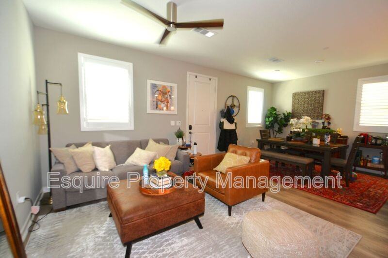 643 Winchester Dr - Photo 5 of 39