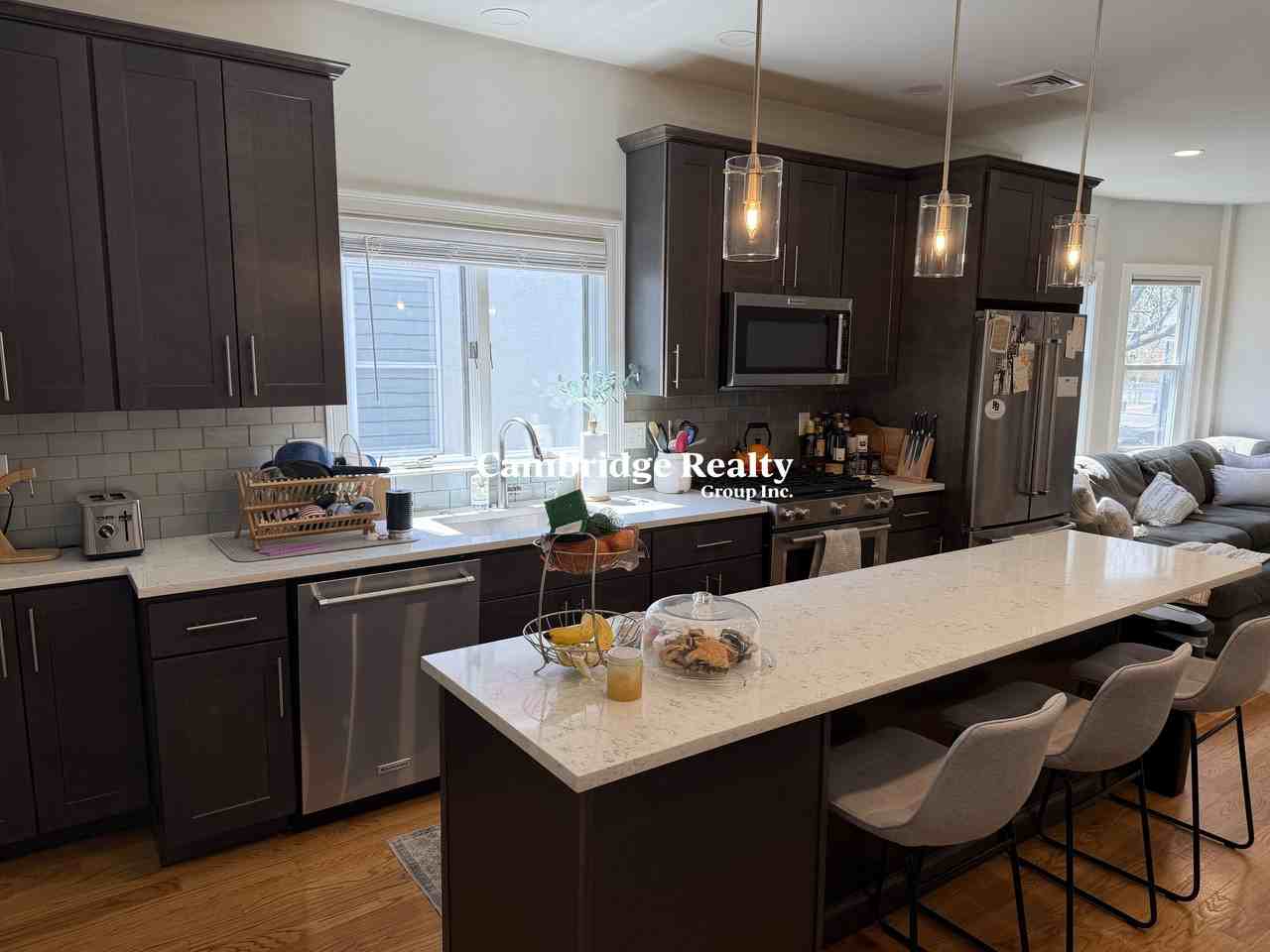 440 Windsor St #2 - Photo 4 of 18