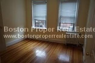 220 Hanover St #27 - Photo 1 of 1