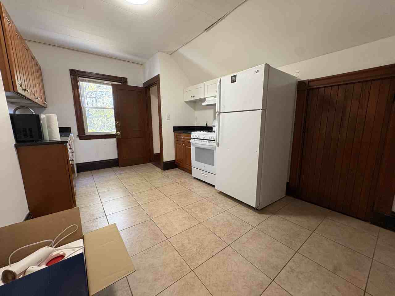 582 Cambridge St #4 - Photo 2 of 7