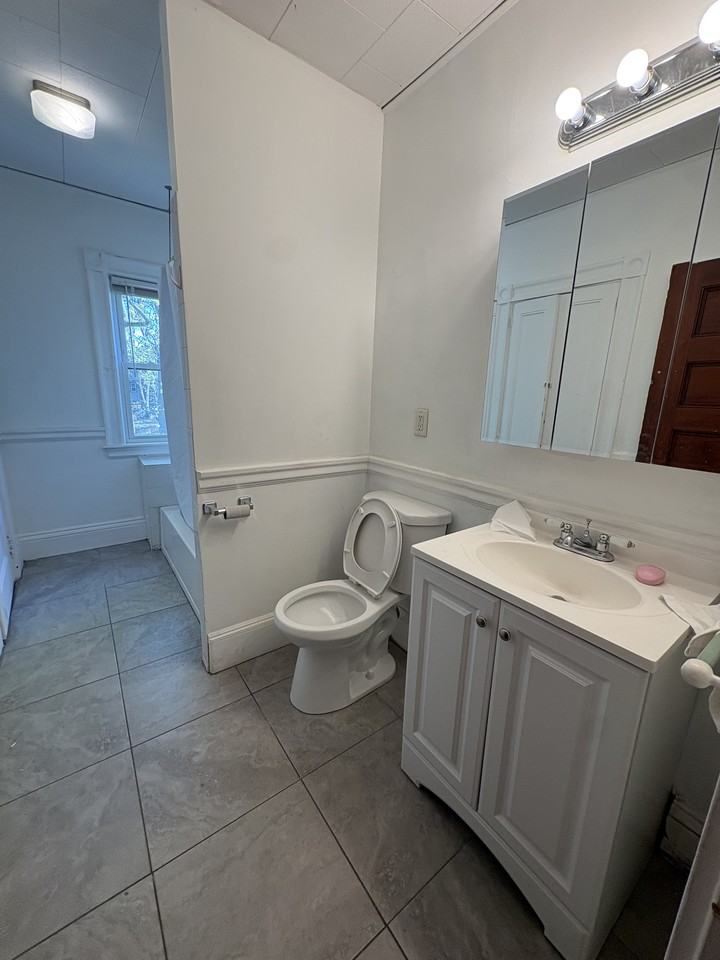 582 Cambridge St #4 - Photo 7 of 7