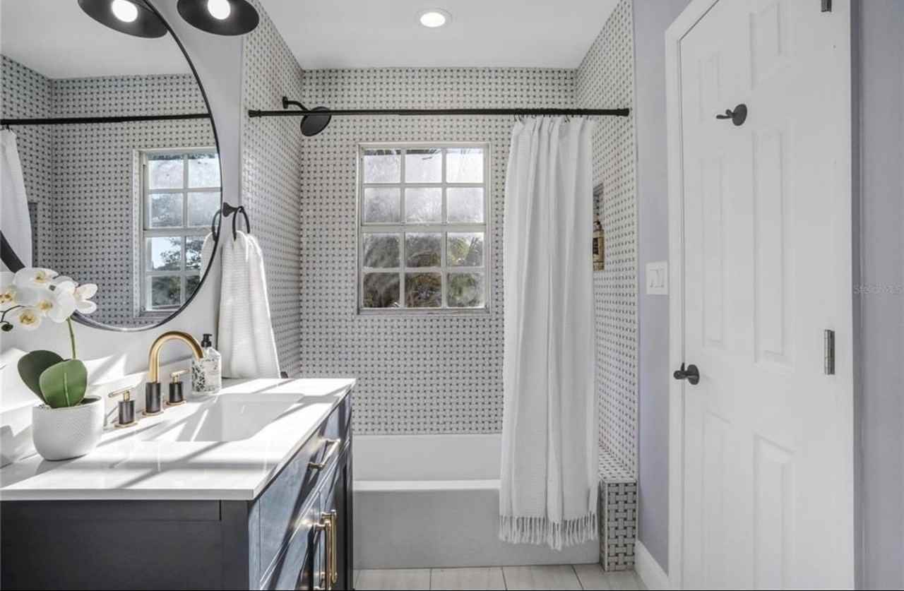 1960 Mckinley St #NA - Photo 6 of 16