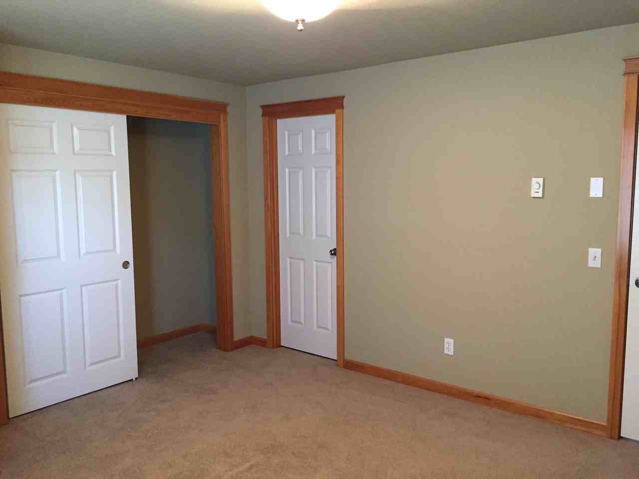 320 25th Ave S #B - Photo 6 of 13