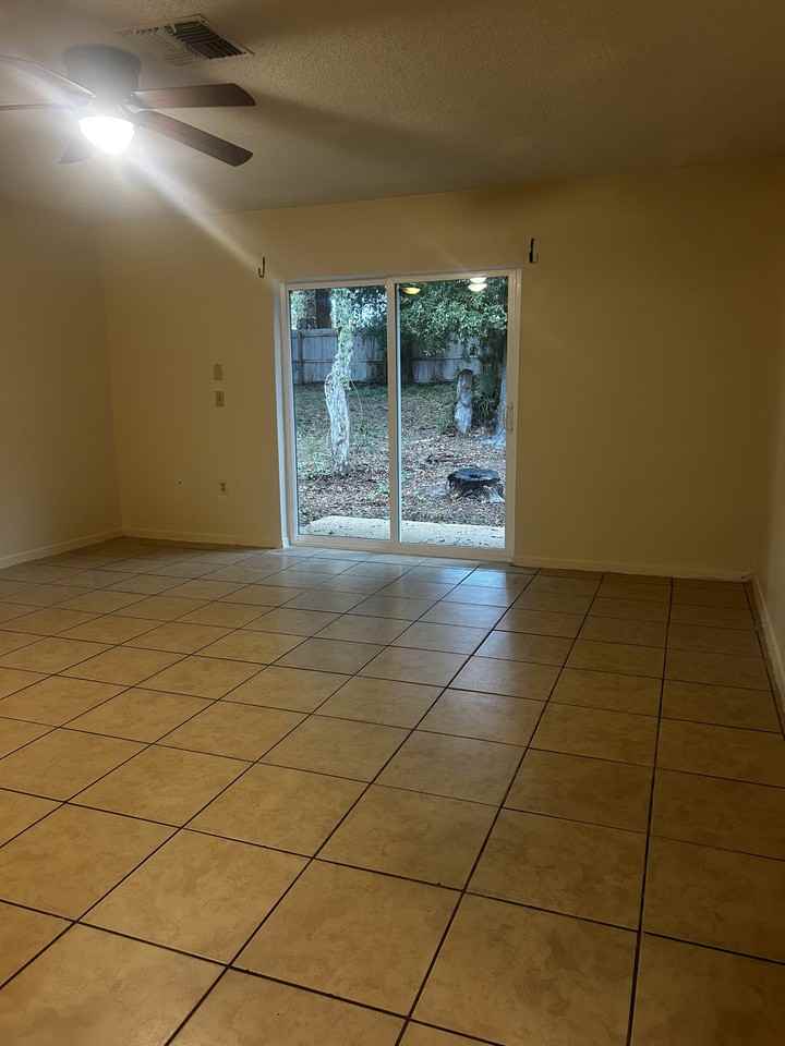 812 N Hudson St #NA - Photo 4 of 19