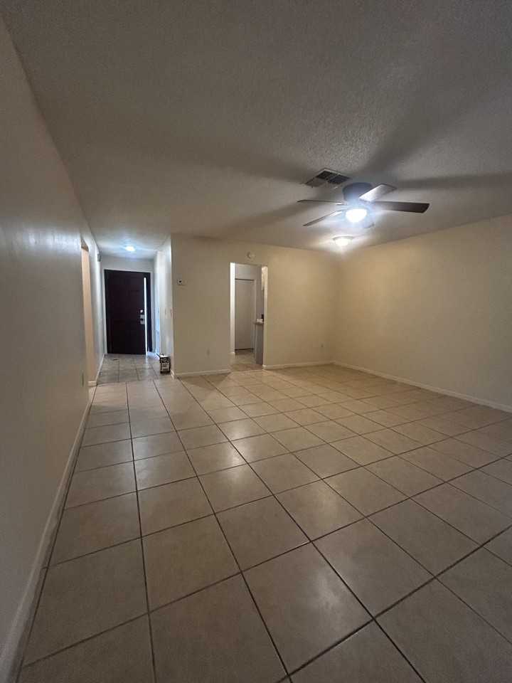 812 N Hudson St #NA - Photo 6 of 19