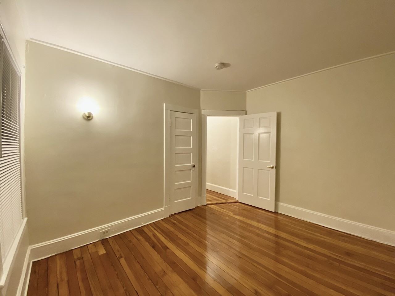 132 Oxford St #1A - Photo 2 of 11