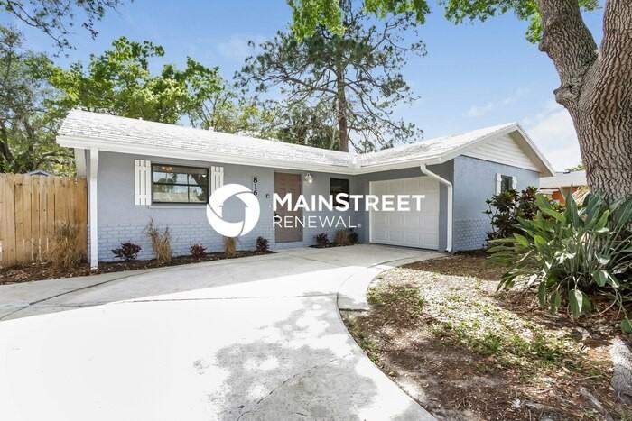 816 65th Ave W - Photo 2 of 16