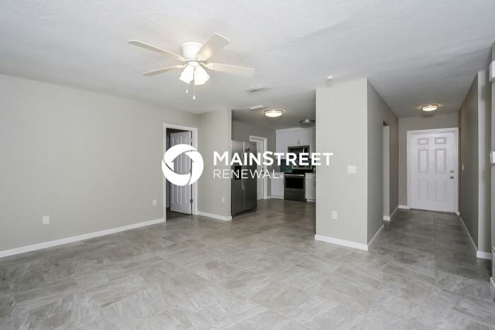 816 65th Ave W - Photo 6 of 16