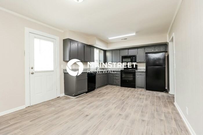 226 Grandview Dr - Photo 4 of 17