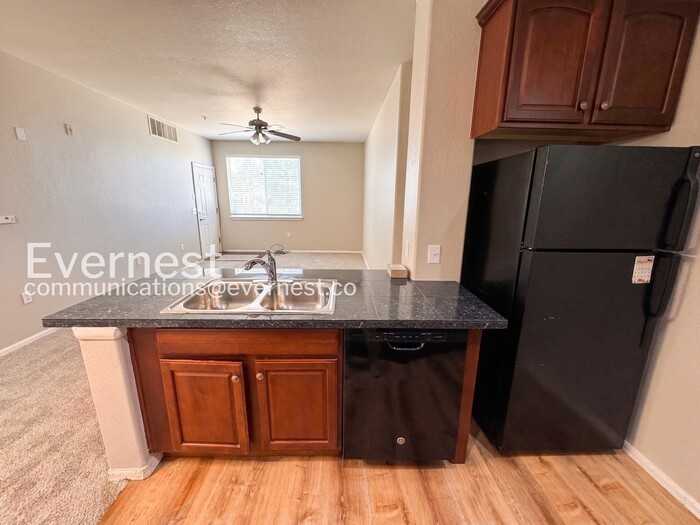 2682 S Cathay Way #8-112 - Photo 6 of 23
