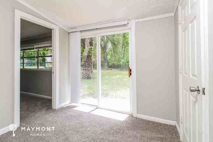 229 Dogwood Ave - Photo 7 of 14