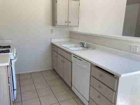 10747 Tolliver St - Photo 7 of 18