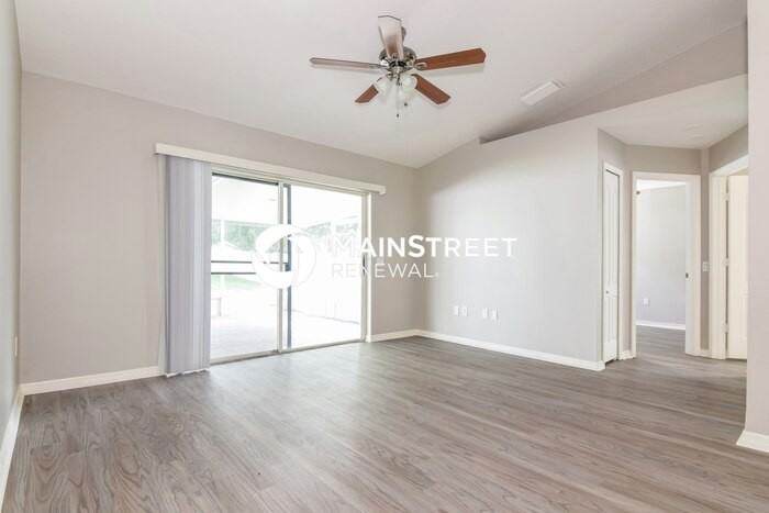 3232 Fremont Ct - Photo 4 of 15