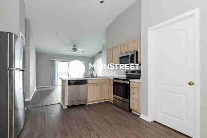 3232 Fremont Ct - Photo 6 of 15