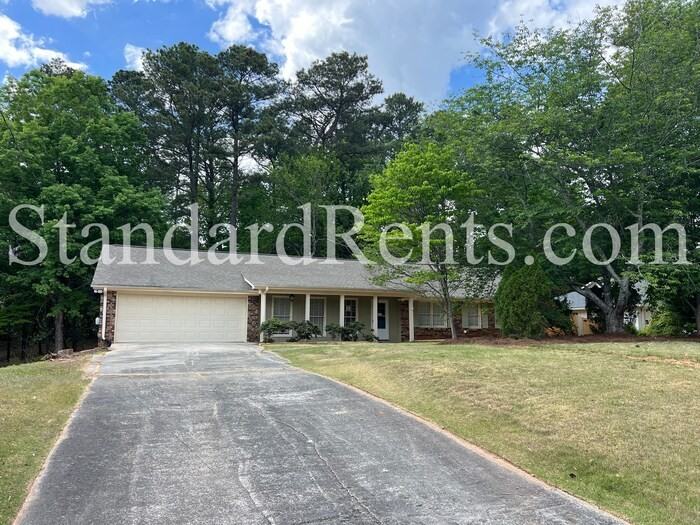 4072 Plantation Dr - Photo 2 of 34