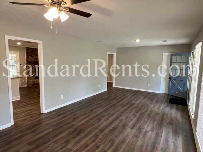 4072 Plantation Dr - Photo 4 of 34