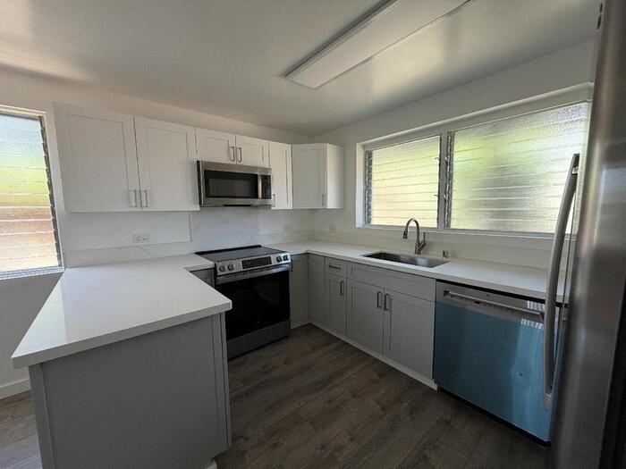 1644D Palolo Ave - Photo 3 of 5