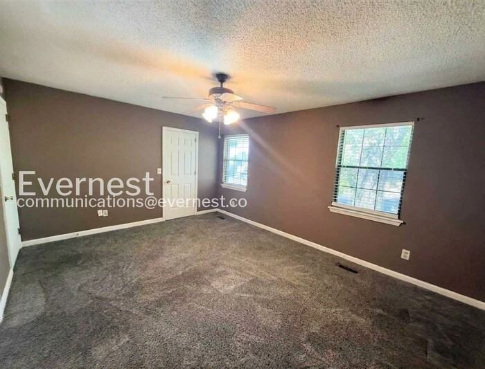 2543 Hampstead Dr - Photo 6 of 22