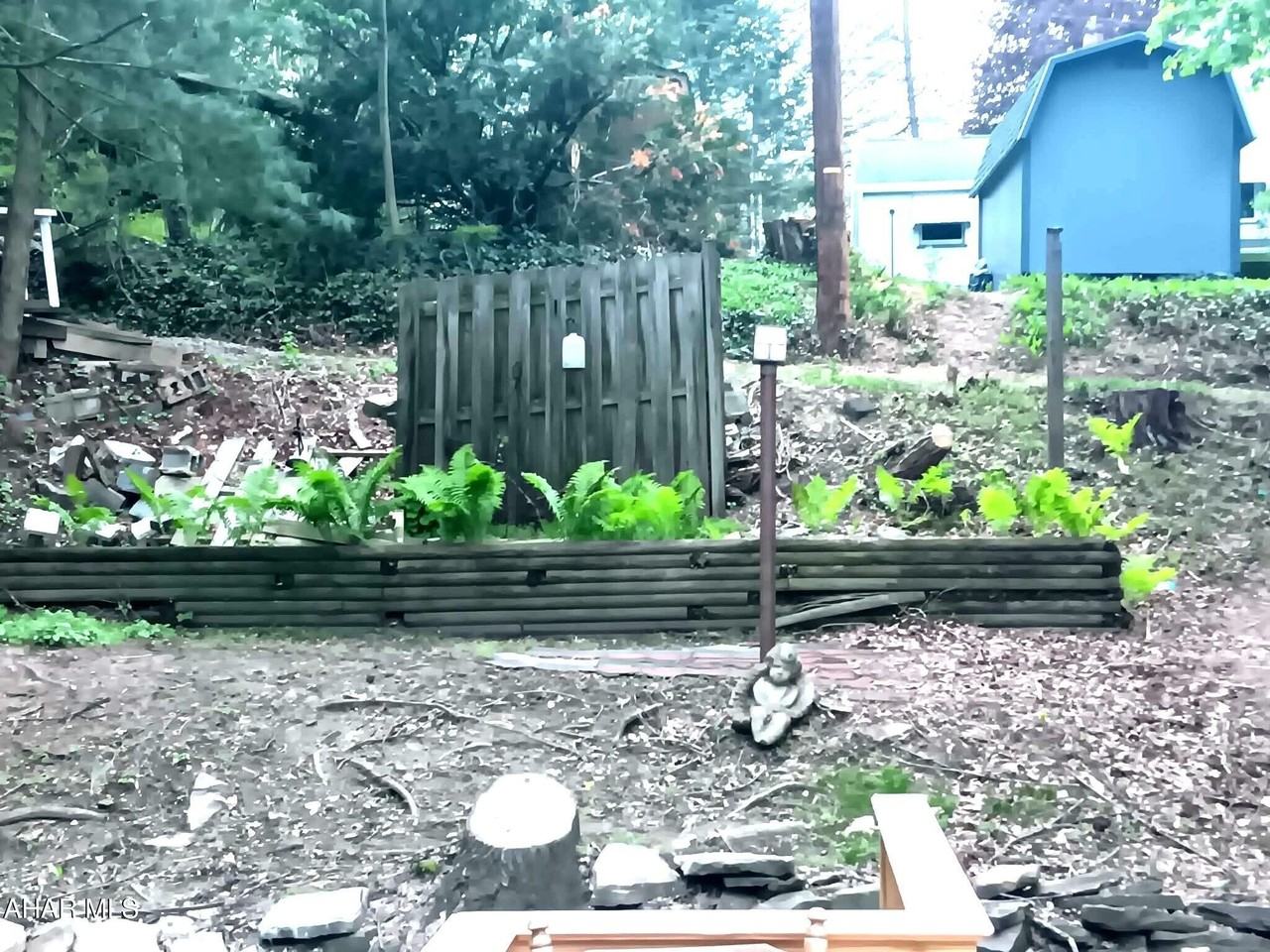 106 Ruskin Dr - Photo 4 of 16