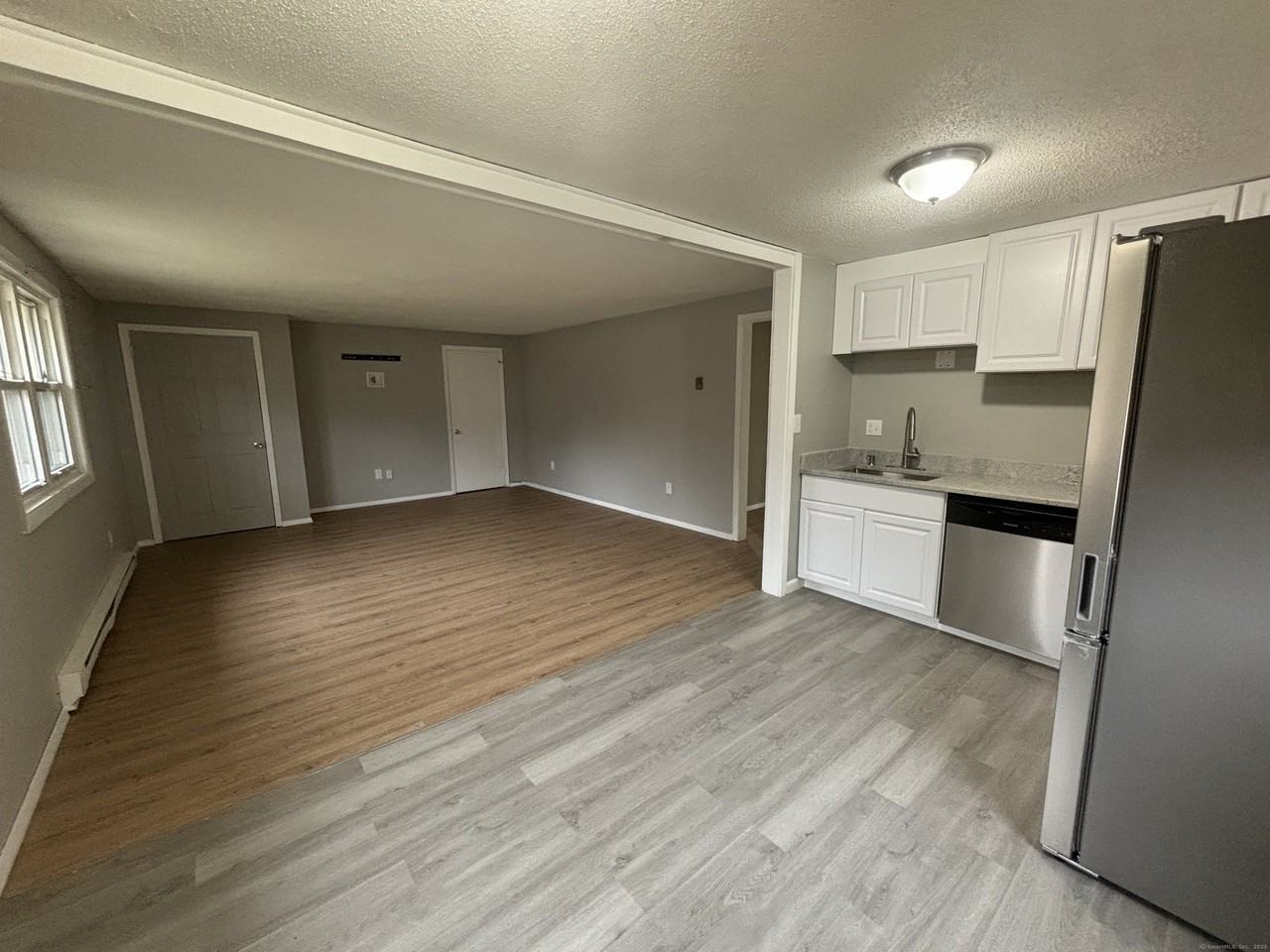 9 White Oak Rd #D - Photo 3 of 11