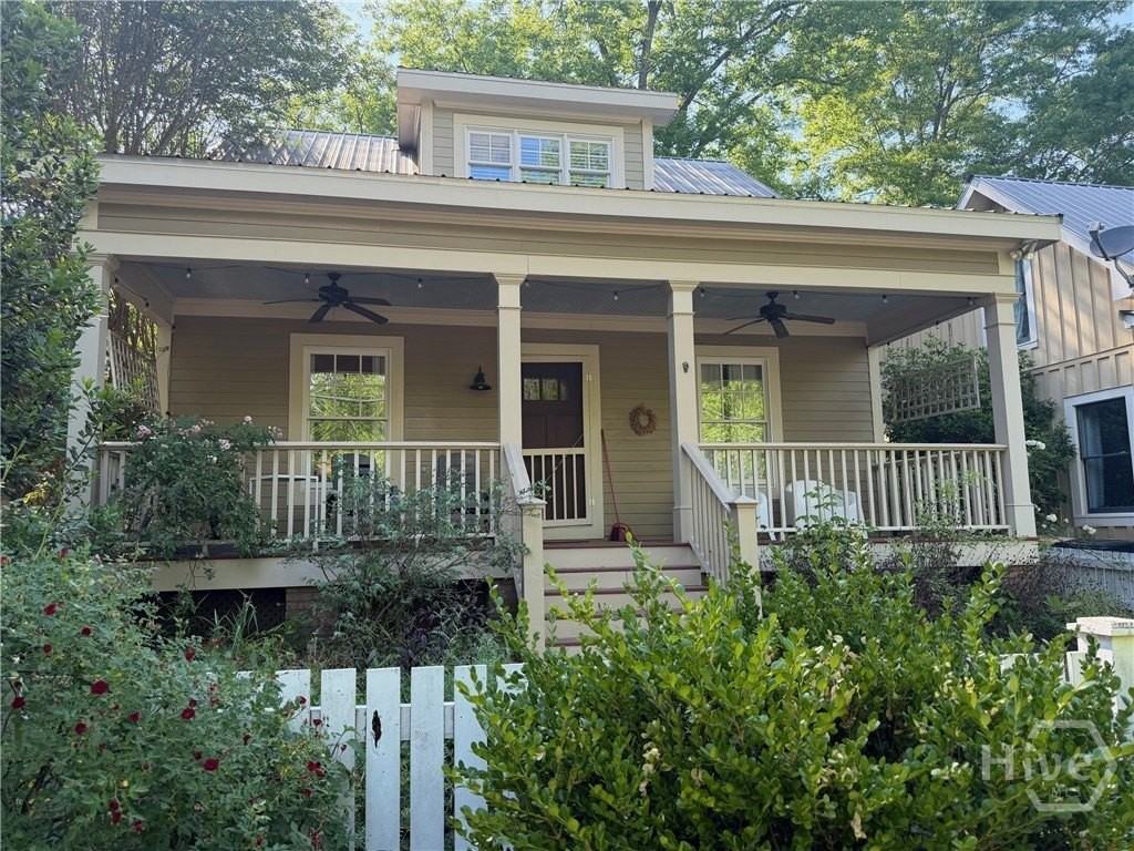 325 Lyndon Ave