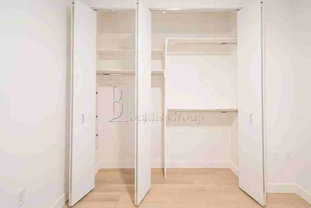 Water St #1421 - Photo 5 of 7