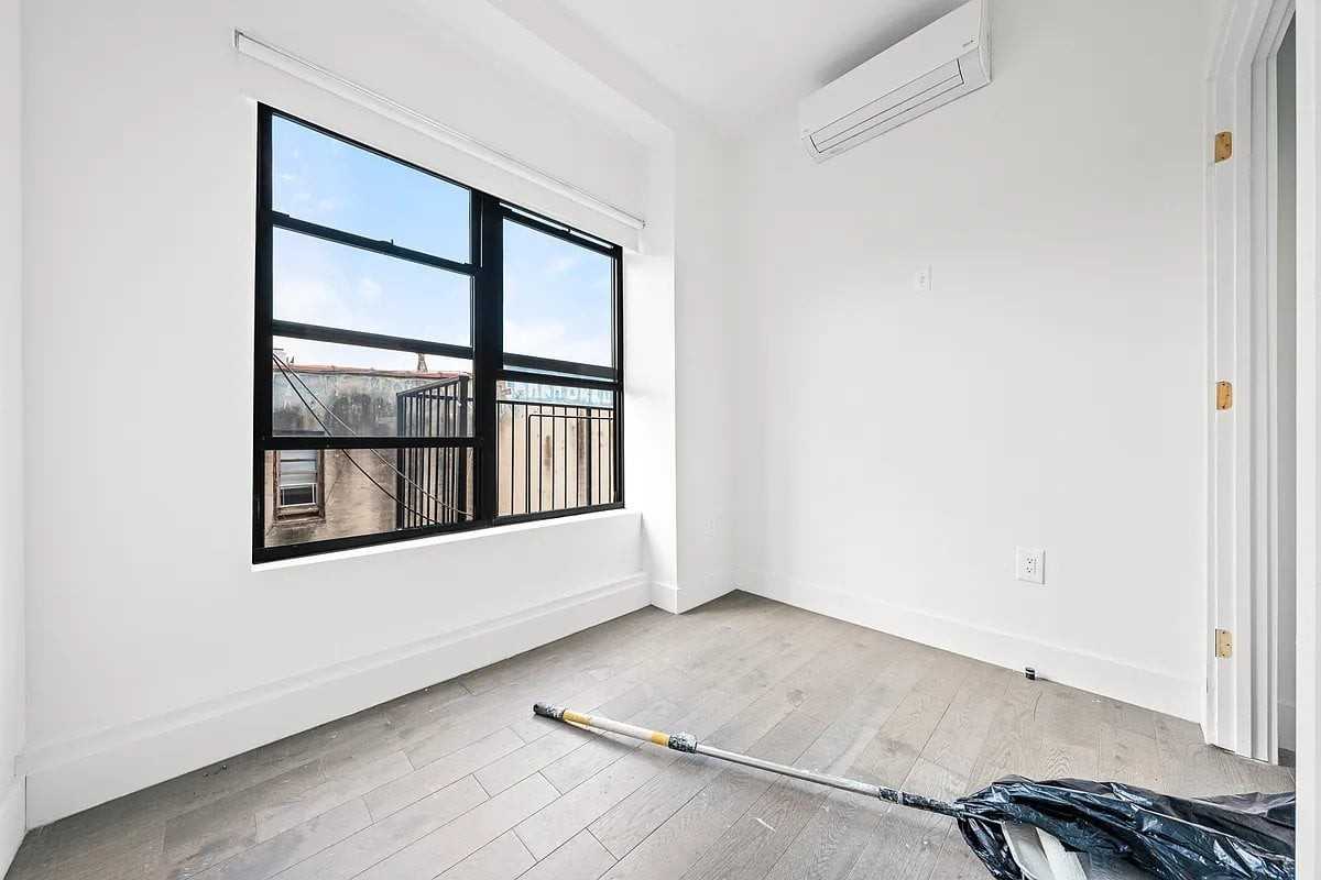 94 Avenue A #6 - Photo 4 of 8