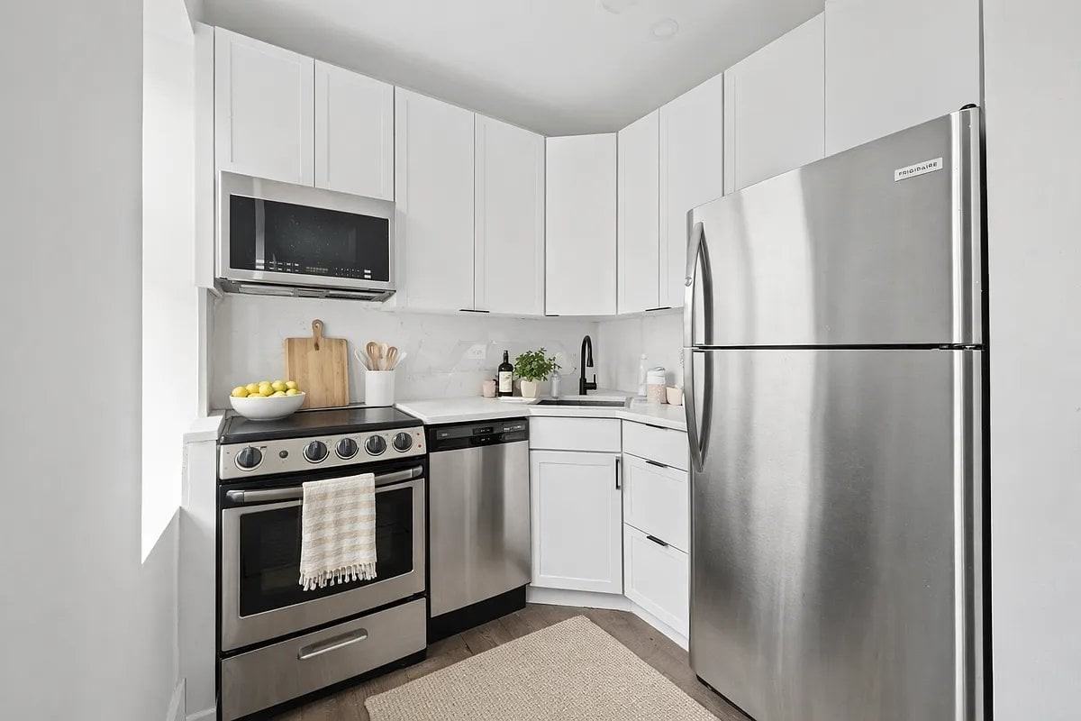 94 Avenue A #6 - Photo 5 of 8