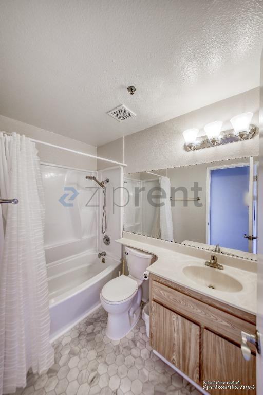 409 Utica Ave #B21 - Photo 7 of 22