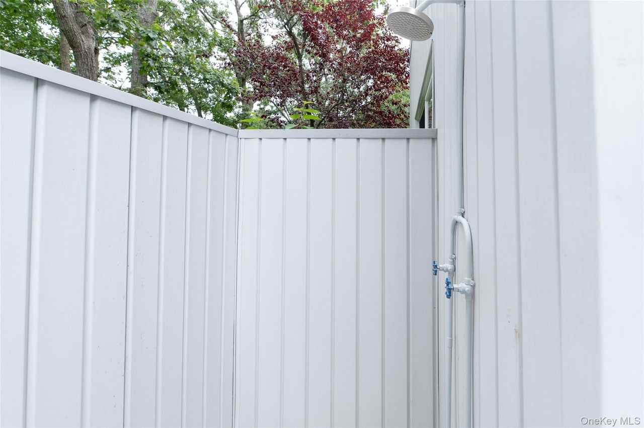 58 Homewood Dr - Photo 6 of 35