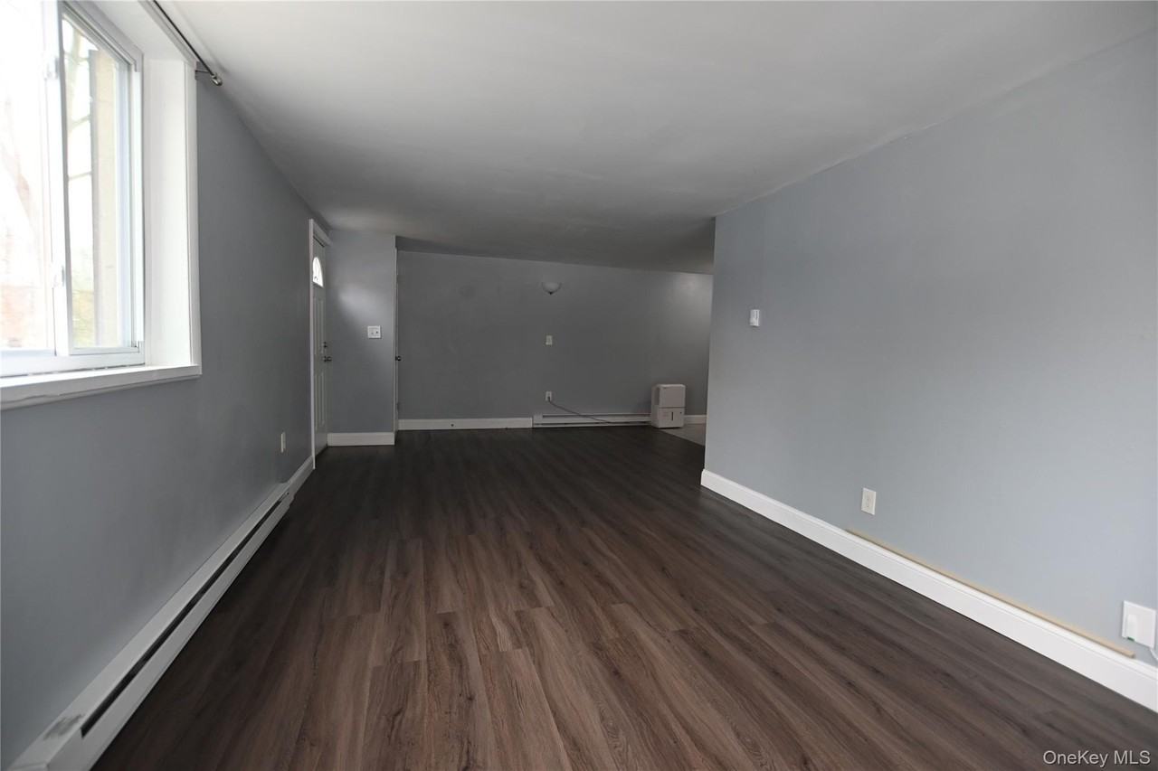 1805 Parr Lake Dr #18E - Photo 7 of 11