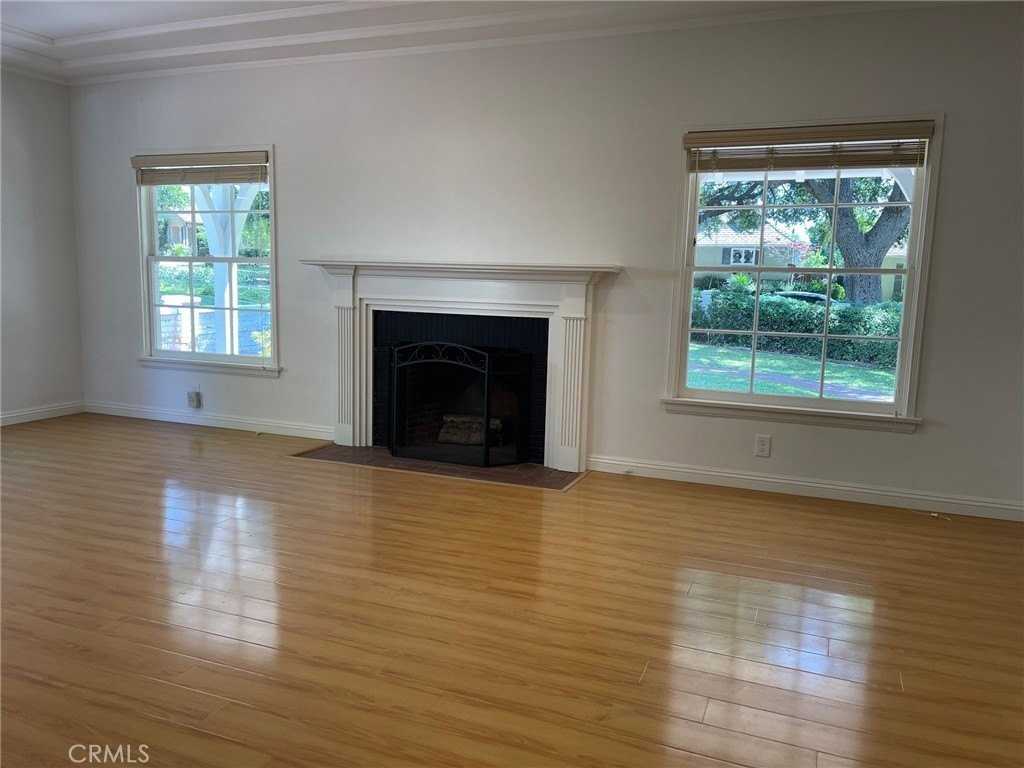 1505 Bradbury Rd - Photo 2 of 15