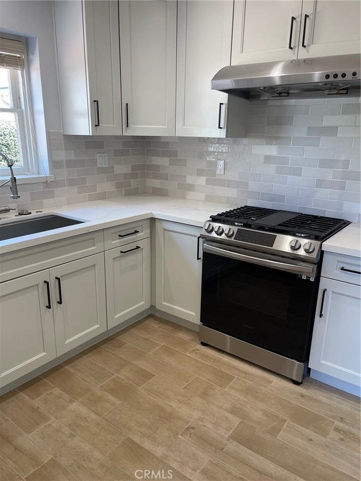 1505 Bradbury Rd - Photo 6 of 15