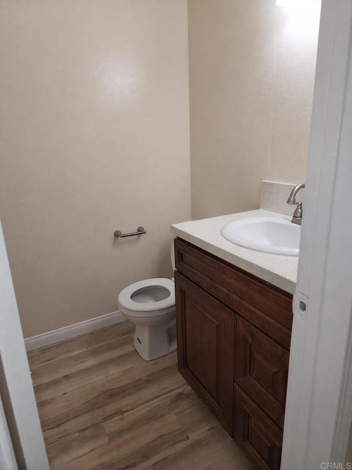 3044 E 16th St - Photo 6 of 8