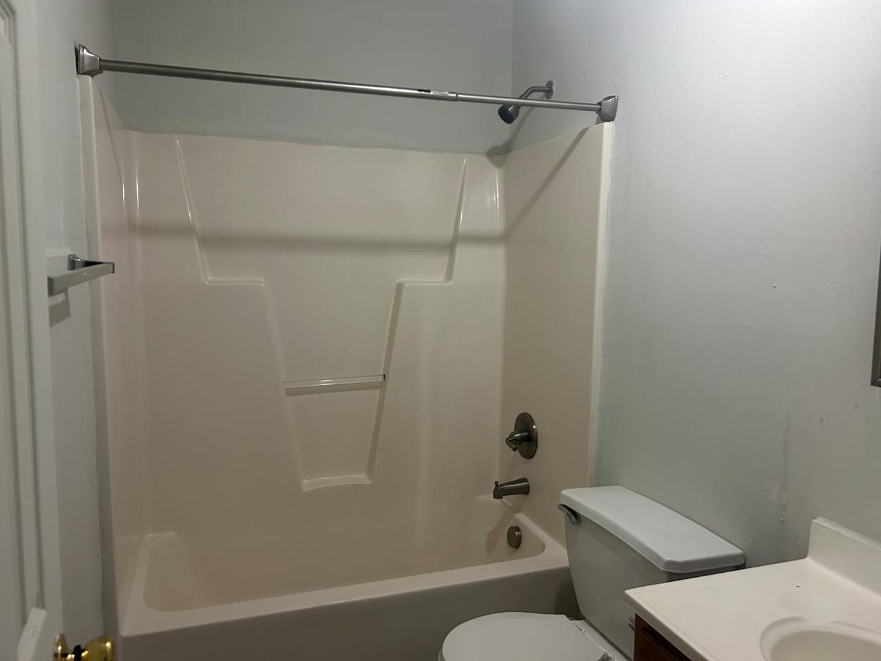 208-210 Dent Ln Duplex - Photo 7 of 7