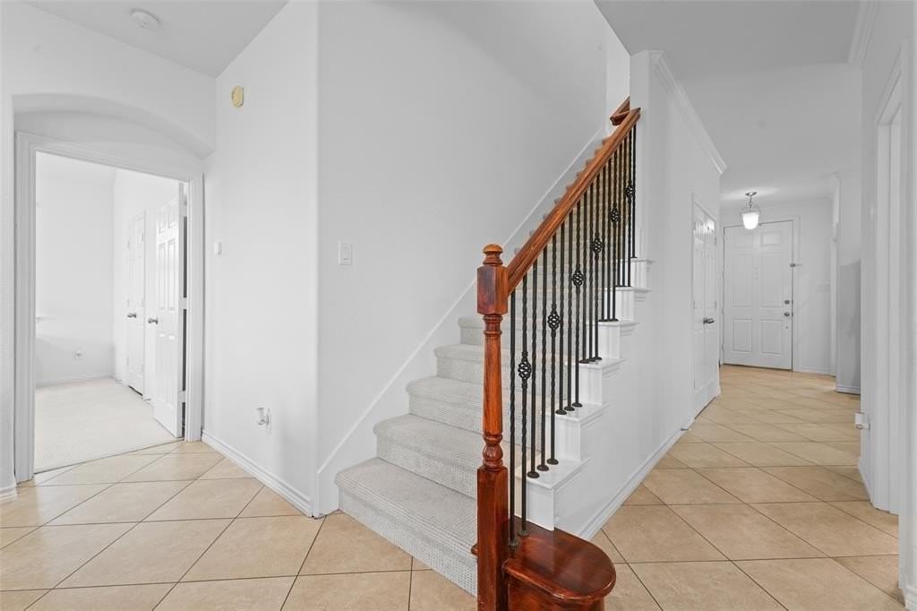 2717 Evening Mist Dr - Photo 5 of 25