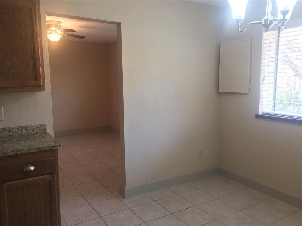 8800 Camfield Way - Photo 5 of 11