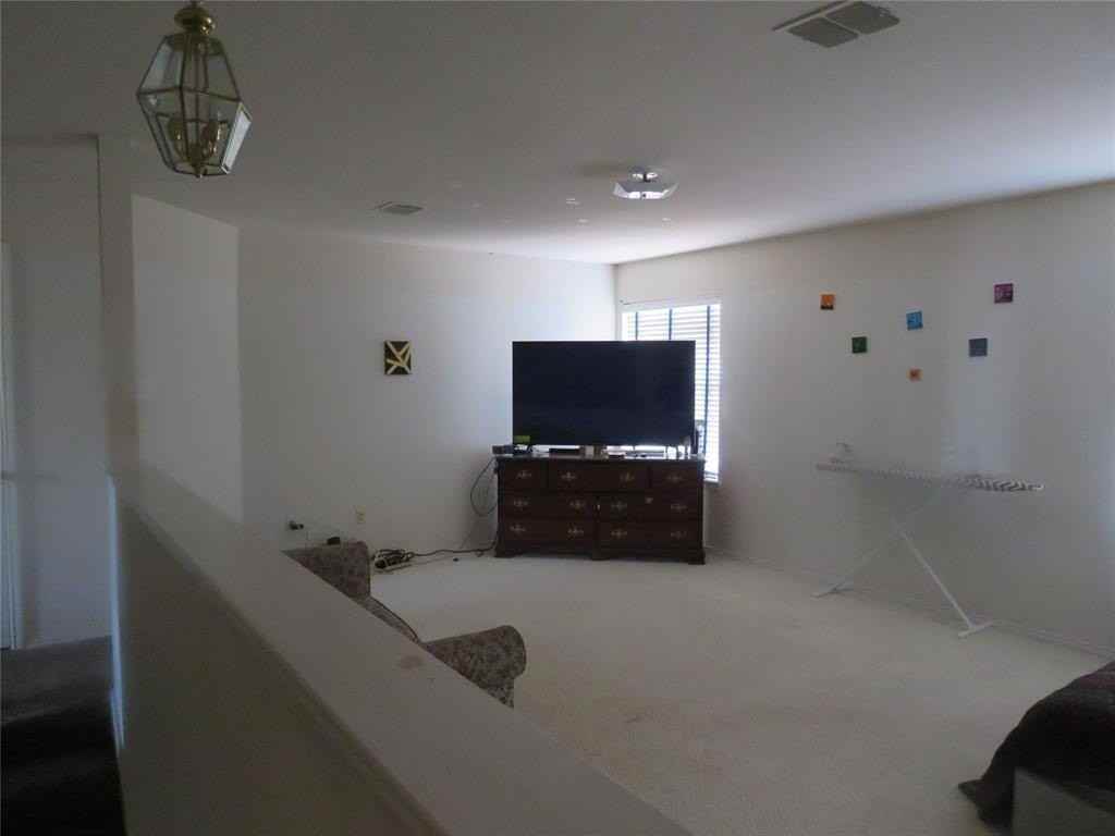 3104 Deleon Dr - Photo 4 of 22