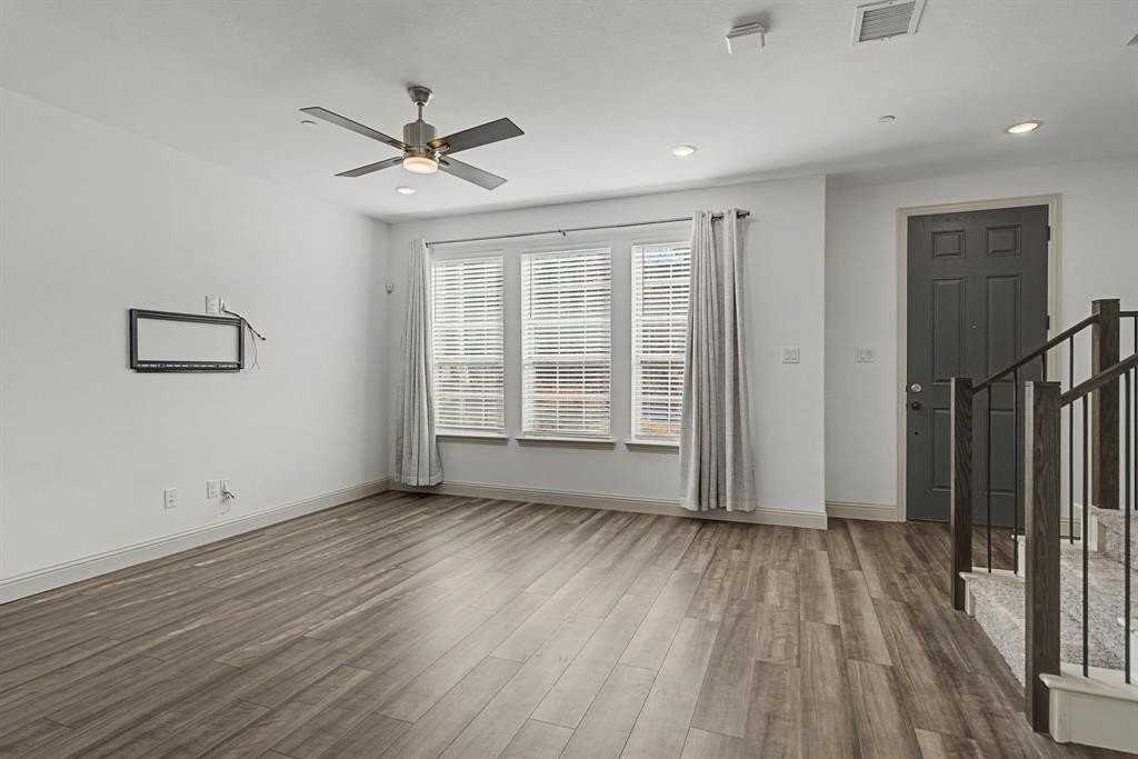6032 Silverado Trl - Photo 5 of 30