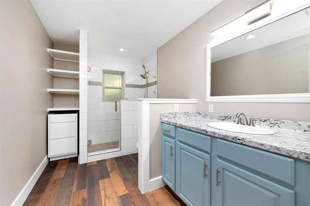 120 Trails End St - Photo 6 of 10