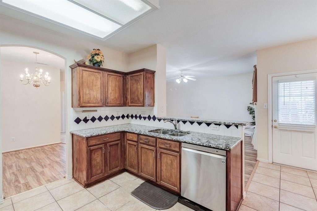 4521 Highridge Dr - Photo 3 of 20