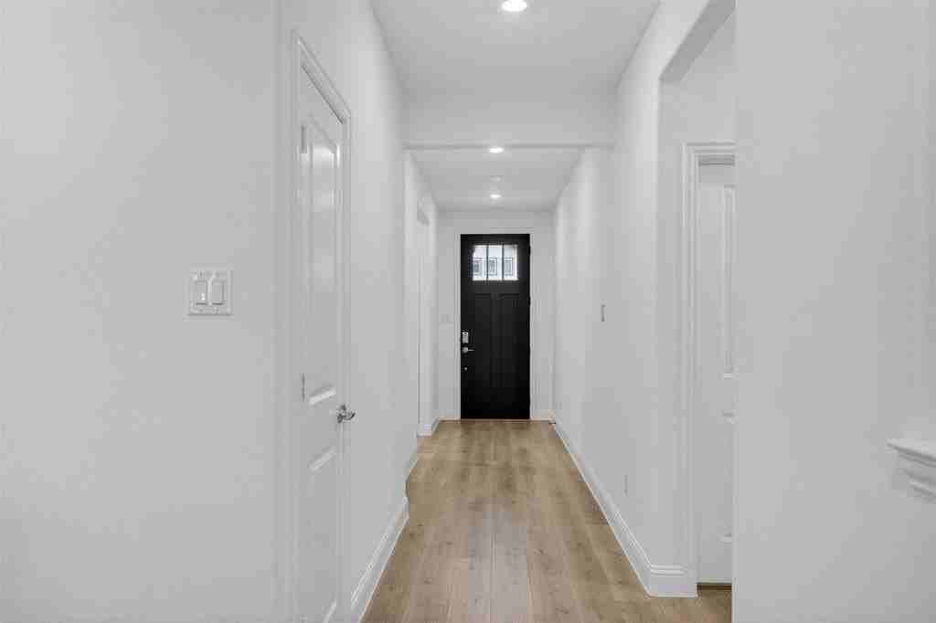 1416 Mustang Canyon Dr - Photo 2 of 30