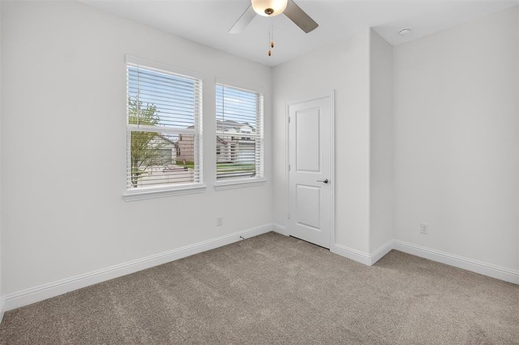 1416 Mustang Canyon Dr - Photo 3 of 30