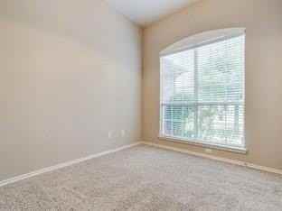 5556 Sky Ridge Dr - Photo 5 of 6