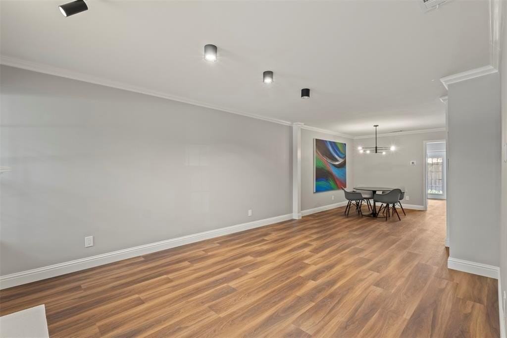 7607 Pebblestone Dr - Photo 3 of 21