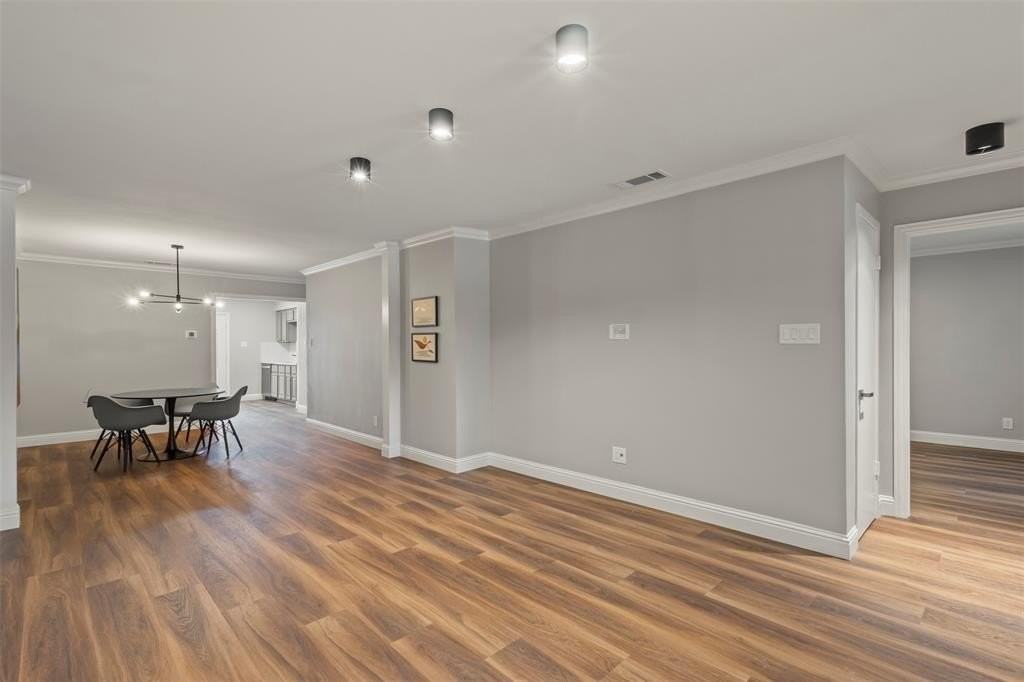 7607 Pebblestone Dr - Photo 4 of 21