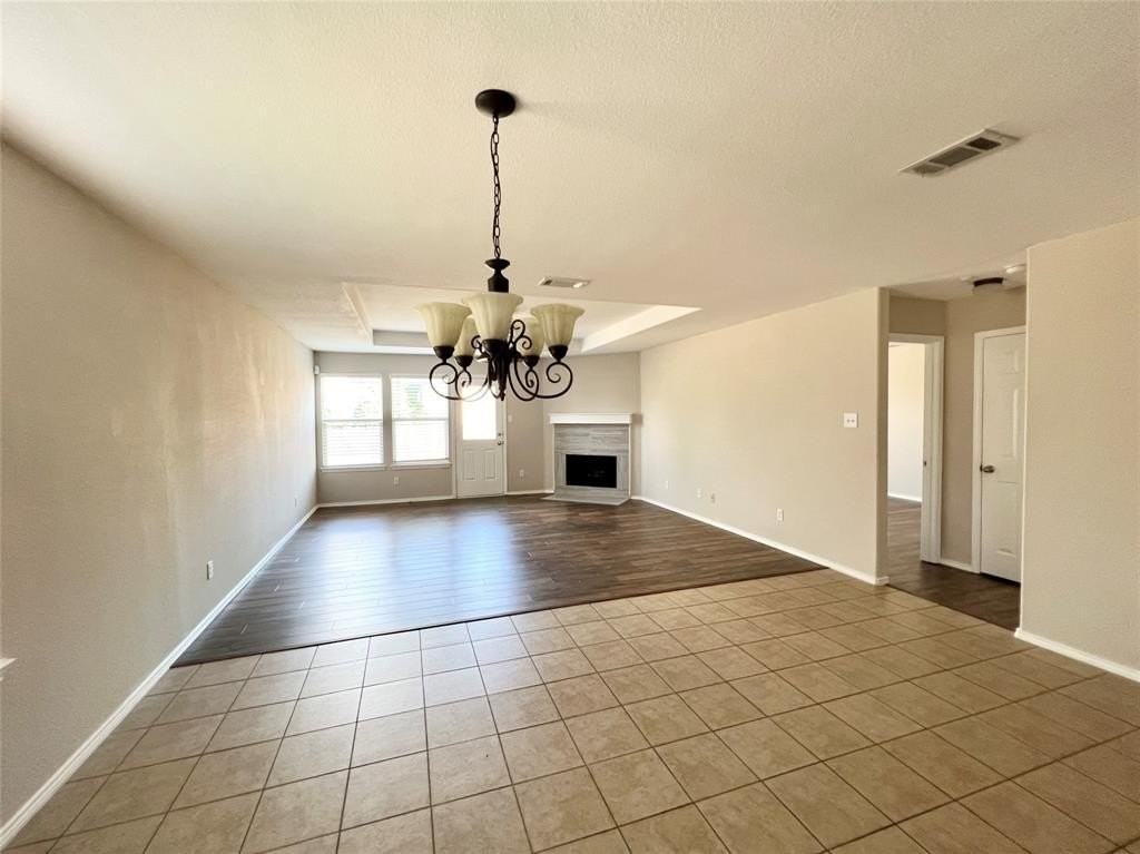 6928 Derbyshire Dr - Photo 7 of 27